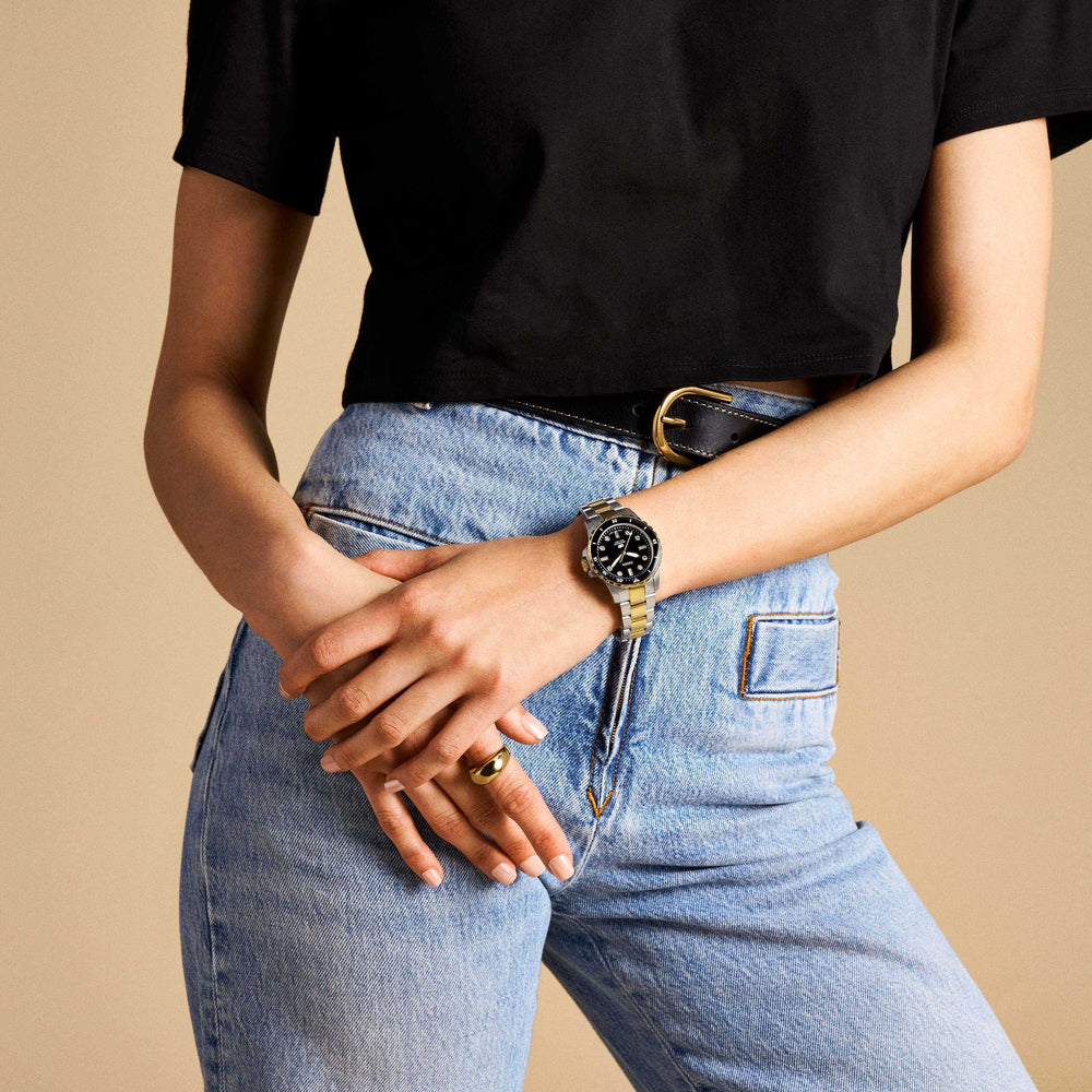 Blue Dive Three-Hand Two-Tone
