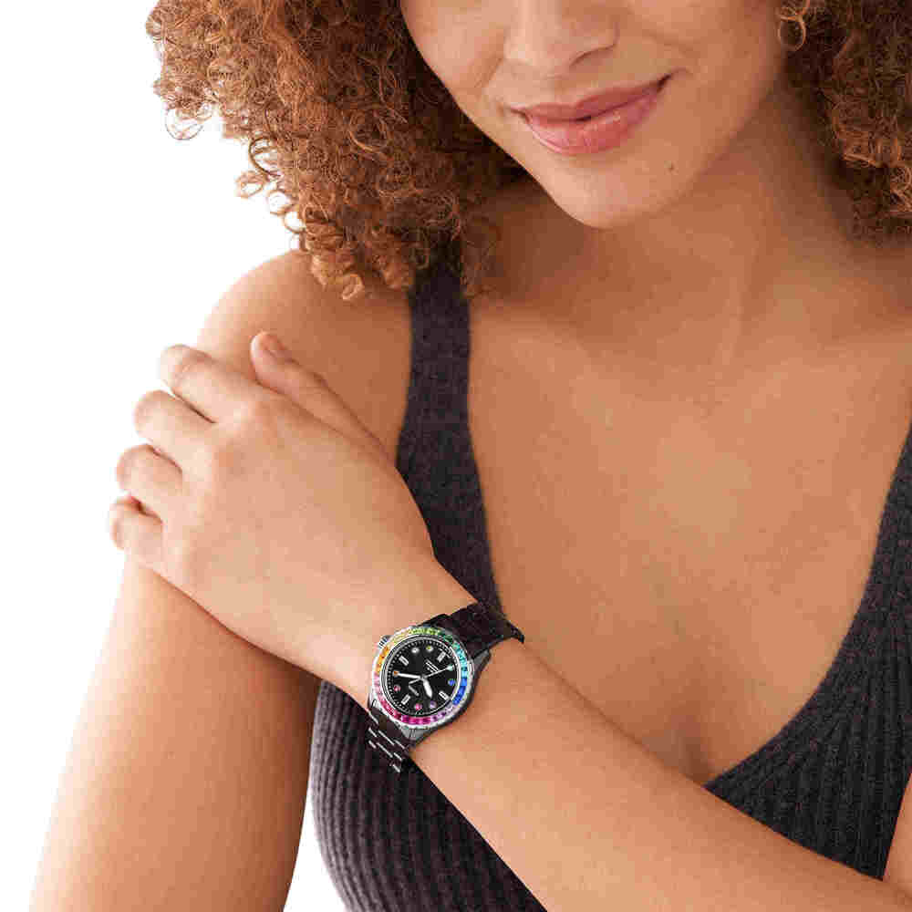 FB-01 Three-Hand Black Ceramic